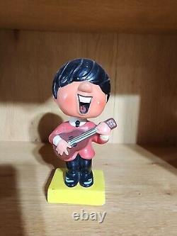 1960s Beatles Bobblehead Nodder John Lennon Yellow Square Base. READ & SEE PICS