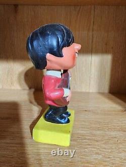 1960s Beatles Bobblehead Nodder John Lennon Yellow Square Base. READ & SEE PICS