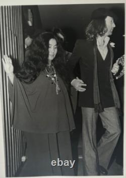1975 John Lennon & Yoko Ono Leaving Circus, Oscar Abolafia Vintage 1 Photo 8x10