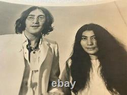 Beatle John Lennon & Yoko Ono Original Impromptu Fan Photo 8x10 on Glossy B&W