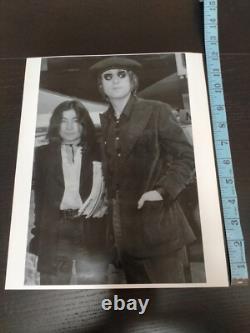 Beatles John Lennon & Yoko Arrival Heathrow 1971 The Sun Photosales vintage