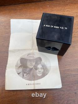 Beatles John Lennon Yoko Ono Fluxus Movement Box of Smile 1971 Bob Gruen Photo