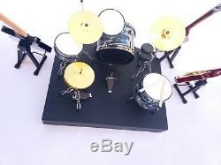 Complete set LUDWIG BEATLES JOHN LENNON RINGO STARR. Miniature drum set