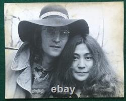 JOHN LENNON & YOKO ONO Orignal 1974 8x10 Promotional Press Photo
