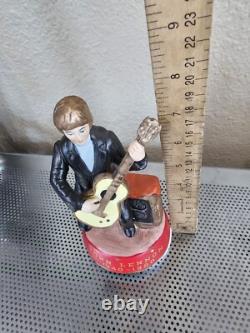 John Lennon 1940-1980 Music Box Sitting Porcelain plays Imagine Vintage Beatles