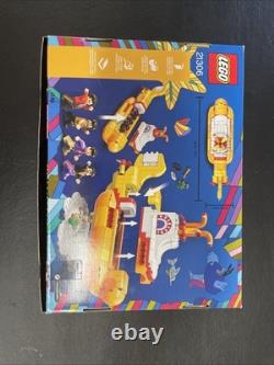 LEGO The Beatles Yellow Submarine (21306)