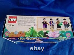 LEGO Yellow Submarine (21306) Beatles NIB excl cond