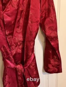 MINT! Museum! John Lennon Personally Gifted Apple Boutique Red Smoking Jacket