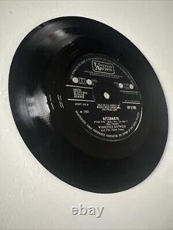 Musketeer Gripweed (John Lennon) How I Won The War 1st UK Press 7. NM/EX