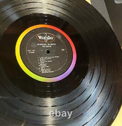 The Beatles INTRODUCING THE BEATLES Genuine 1964 Vinyl Plays EX Oval Amazing