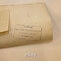 VINTAGE 1969 War is Over John Lennon London PRESS RELEASE PHOTO B/W 8x10 Beatles
