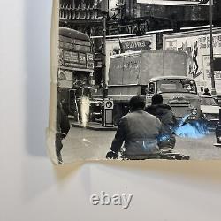 VINTAGE 1969 War is Over John Lennon London PRESS RELEASE PHOTO B/W 8x10 Beatles